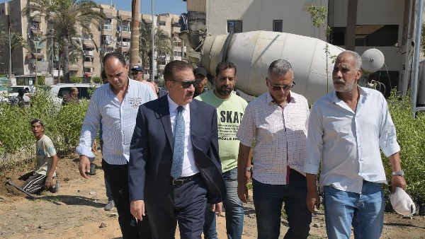 محافظ بورسعيد يراقب تحسين كفاءة منطقتين في حي الزهور