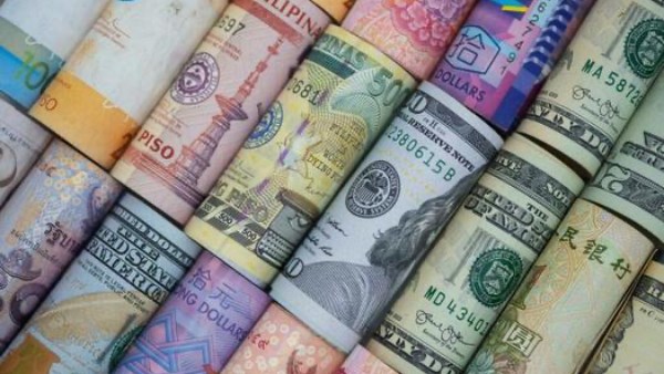 اسعار العملات مقابل الجنيه المصري اليوم الاثنين شامل الدولار
