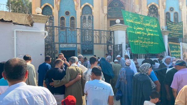 احتفال المولد النبوي مسيرة الطرق الصوفية تنطلق من مسجد سيدي صالح الجعفري نحو الحسين