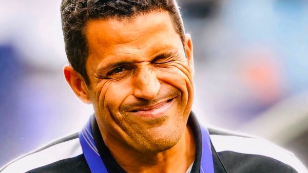 محمد فارس يؤكد أن عموتة يدعم لاعبيه دون تبرير أخطاء الأهلي