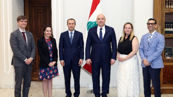 عون يؤكد أن المفاوضات مع الاحتلال صعبة لكنها تظل خياراً أفضل من الحرب