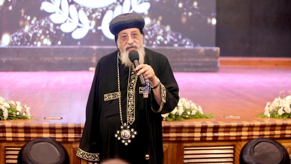 البابا تواضروس يشارك في حفل تخرج الدبلومات العليا المتخصصة بإكليريكية الإسكندرية