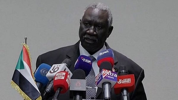 السودان ينبه من خطر الانقسام في ظل مخاوف الحكومة من المبادرة الأمريكية بحسب مالك عقار