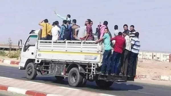 مقترح برلماني لتقنين نقل الركاب بسيارات الصندوق بعد وفاة عشرات المواطنين