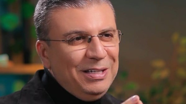 عمرو الليثي يستضيف مربي الحيوانات وأطول رجل في العالم ومربي العقارب في حلقة مميزة الليلة
