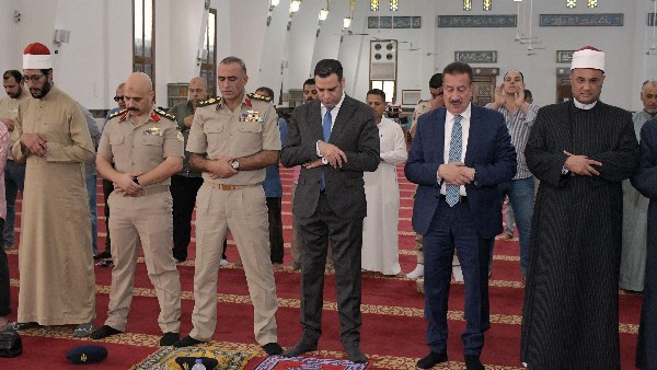 محافظ بورسعيد يؤكد على أهمية استلهام القيم النبوية لتعزيز المحبة والتراحم