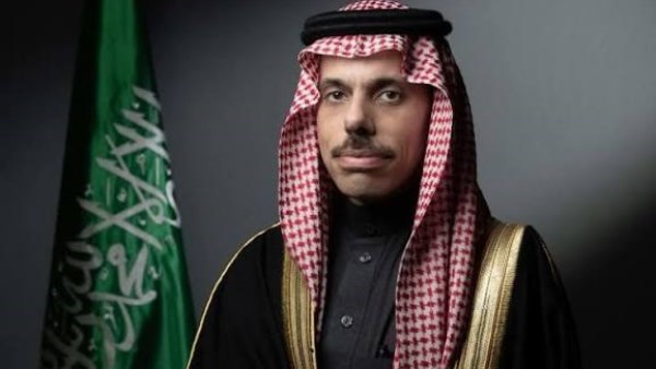 وزراء خارجية السعودية وقطر وتركيا يناقشون جهود خفض التوترات الإقليمية عبر اتصال هاتفي