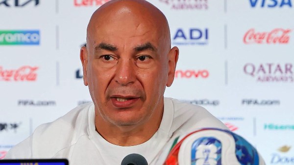 أحمد عبد الباسط يوضح موقف حسام حسن من رفض المباريات الودية للمنتخب
