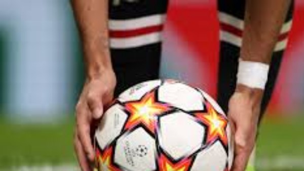وفاة لاعب خلال مباراة كرة قدم في البرتغال