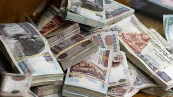 ألف تاخذ ألفين خطأ في ماكينة صرف يضاعف المبالغ المسحوبة لأهالي قرية قاي ببني سويف