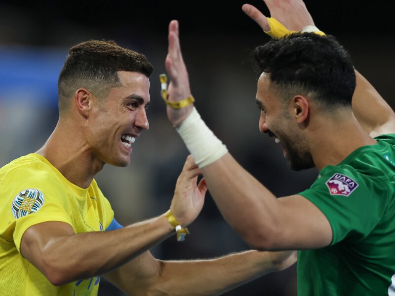 العقيدي يعود للعب بجوار رونالدو في تشكيلة النصر لمواجهة التعاون