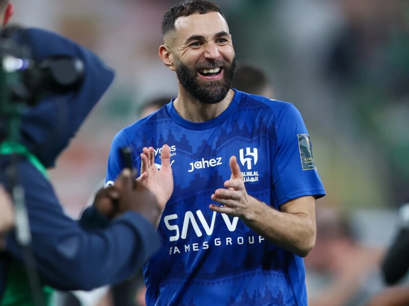تحديات مالية معقدة تواجه الهلال.. بنزيما يبرز تفوقه على الشباب