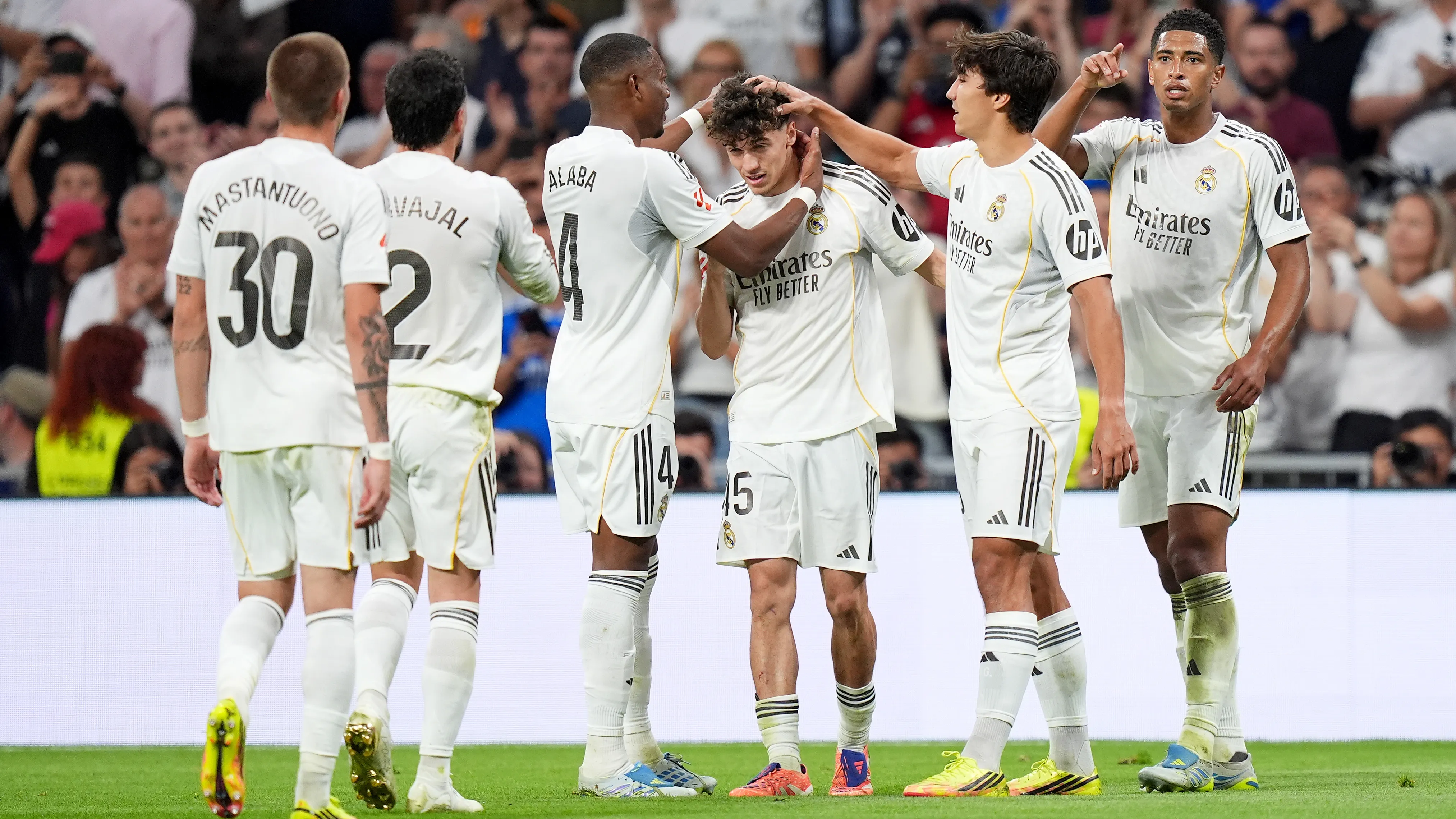 أنشيلوتي يتقدم نحو ريال مدريد.. والرد الحاسم من النادي الملكي