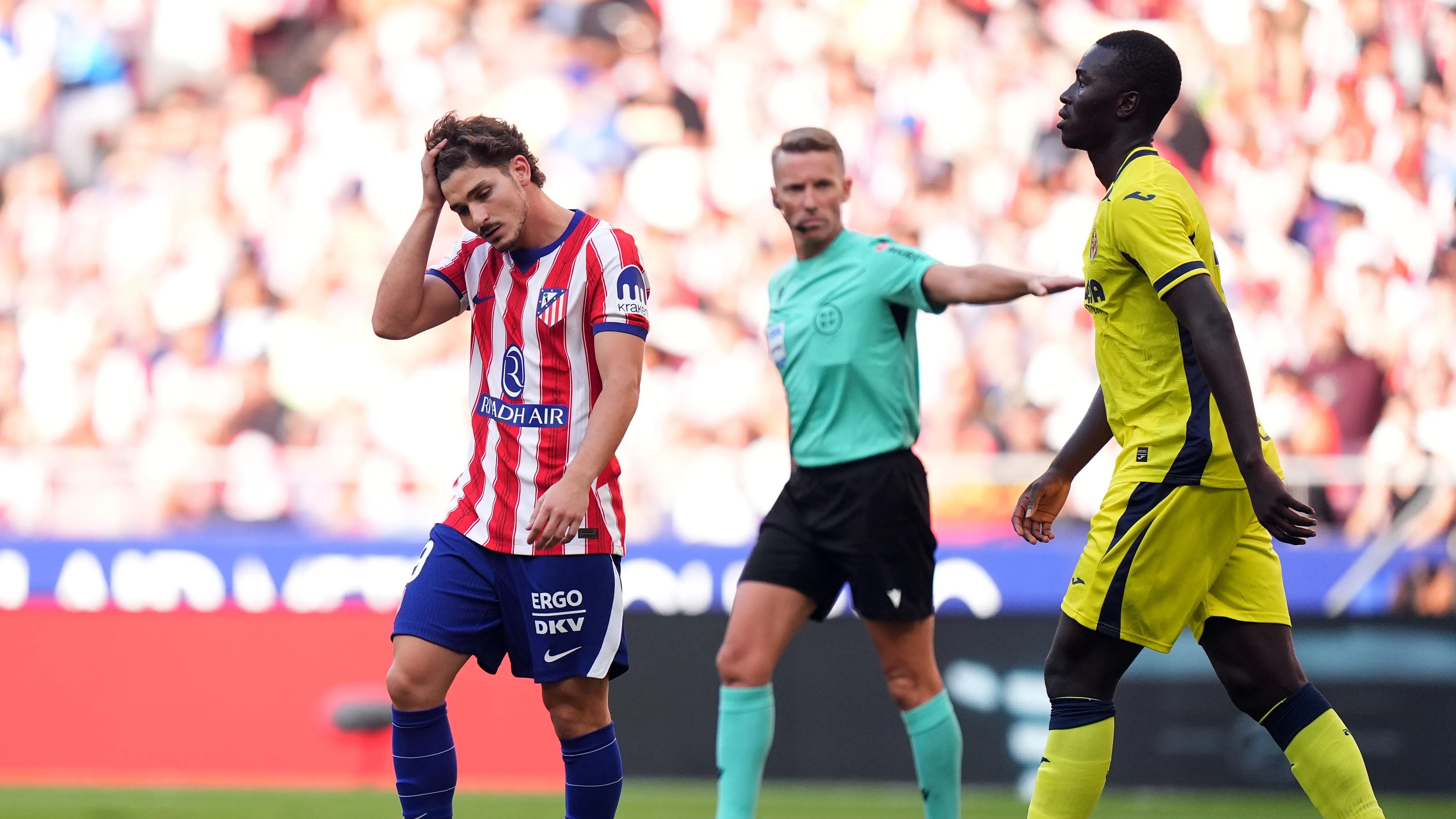 أتلتيكو مدريد يتخذ قراراً حاسماً لحماية جوليان ألفاريز من ردود الفعل الغاضبة