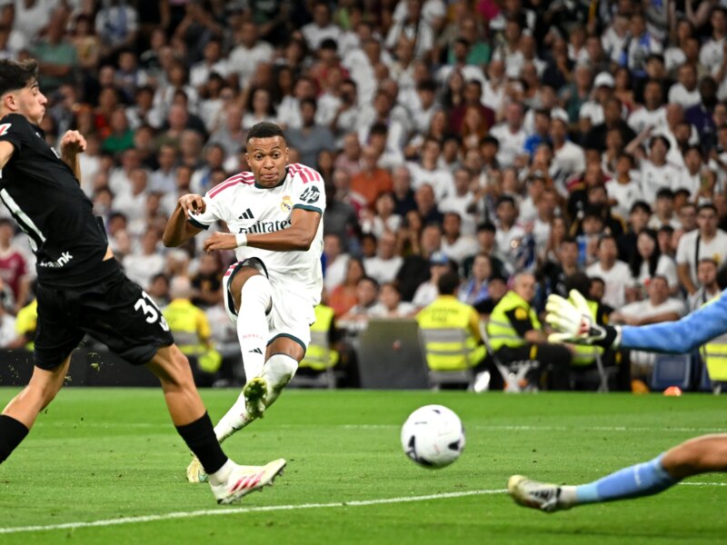 فيديو: تألق مبابي بتسجيله هاتريك يُدخل ريال مدريد في انتصار كبير على سوسيداد في البرنابيو