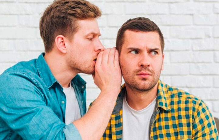 الإفتاء تنبه: ما هو حكم الكذب في المزاح لإسعاد الآخرين؟