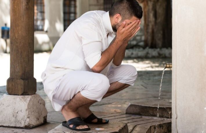 إلى أي مدى يؤثر قص الأظافر على صحة الوضوء؟ .. أمين الإفتاء يوضح الحقيقة