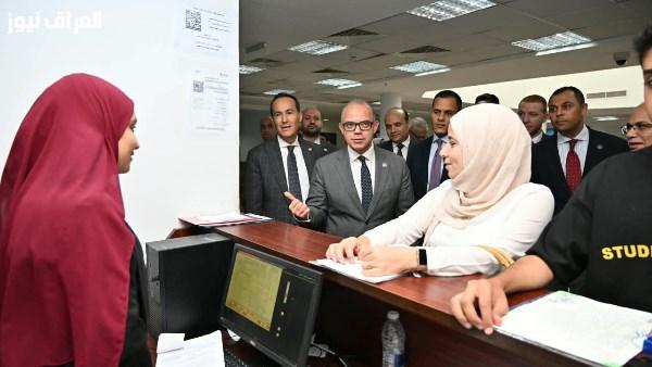 وزير الاستثمار يقوم بجولة تفقدية في مركز خدمات المستثمرين بجمصة