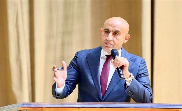 تحويل مدير مدرسة في النزهة إلى التحقيق بسبب سقوط مروحة على الطلاب