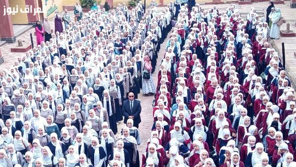 ازدحام الطوابير.. زيادة ملحوظة في نسب حضور الطلاب بمدارس أوسيم في الجيزة اليوم