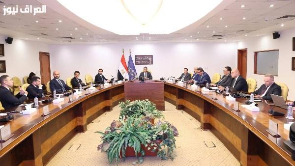 وزير الاتصالات يناقش مع إنترو القابضة استراتيجيات تنفيذ مركز كيميت للبيانات