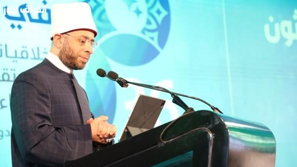 أسامة الأزهري يعبّر عن حزنه لوفاة والدة أمين جمعية علماء أهل السنة ورئيس جامعة معدن الثقافة الإسلامية في الهند
