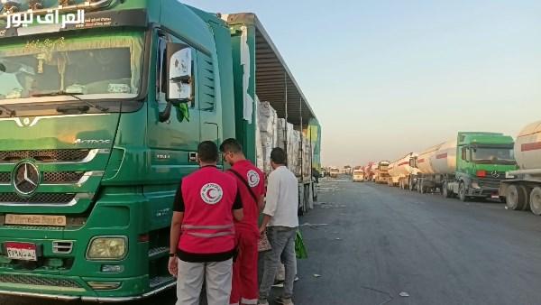 الهلال الأحمر يرسل قافلة زاد العزة رقم 285 إلى غزة