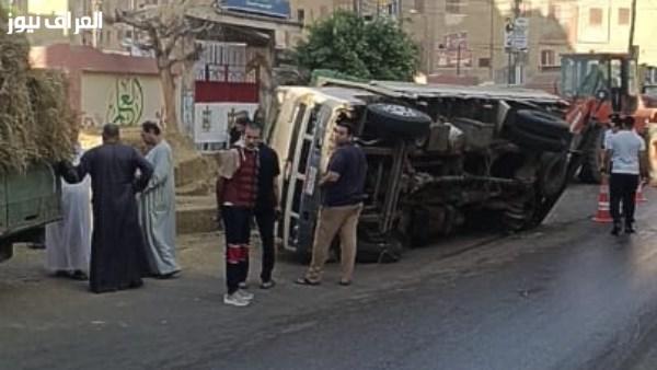 حادثة انقلاب ناقلة أمام مدرسة بشارع صبري أبو علم بالمنوفية