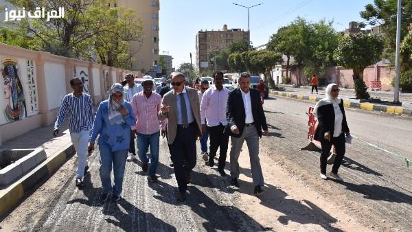 محافظ الأقصر يقوم بجولة تفقدية لأعمال الرصف ويعتمد تقنية الليزر لضمان جودة الطرق