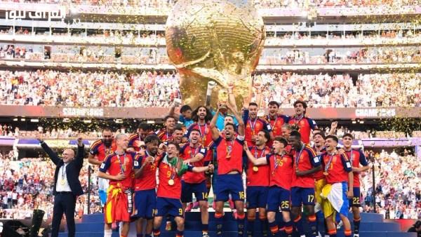 إسبانيا تحقق انتصارًا مثيرًا على إنجلترا 3-2 في دوري الأمم الأوروبية