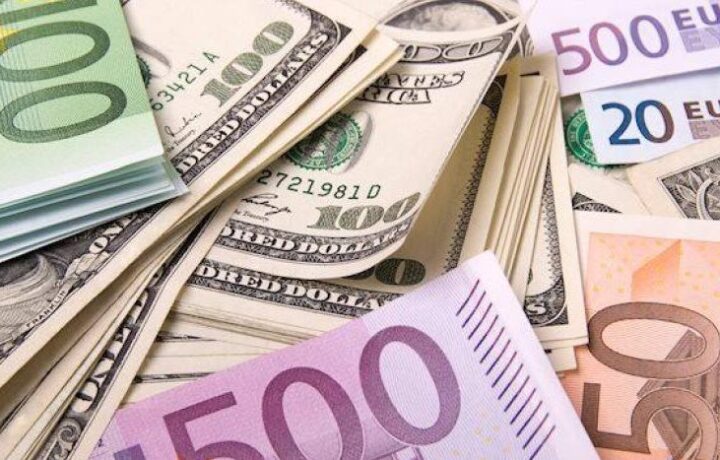 تراجع ملحوظ في أسعار العملات الأجنبية بالبنوك اليوم.. والدولار واليورو يثيران دهشة المتعاملين