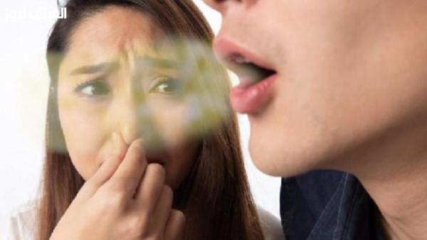 7 أسباب وراء رائحة الفم الكريهة وكيفية التعامل معها