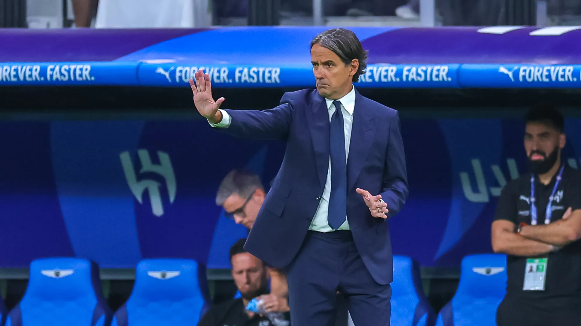 الهلال يواجه أبرز تحديات الموسم.. هل سيتمكن إنزاجي من إيجاد الحل المناسب؟