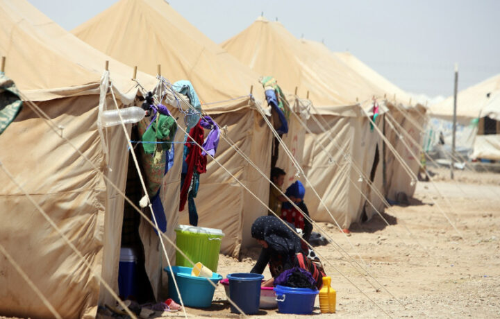 الهجرة تُعلن عن إغلاق 157 معسكراً للنازحين في البلاد