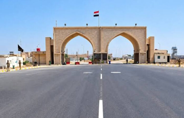 إيران تُبقي معظم المعابر الحدودية مفتوحة مع العراق باستثناء معبر الشيب