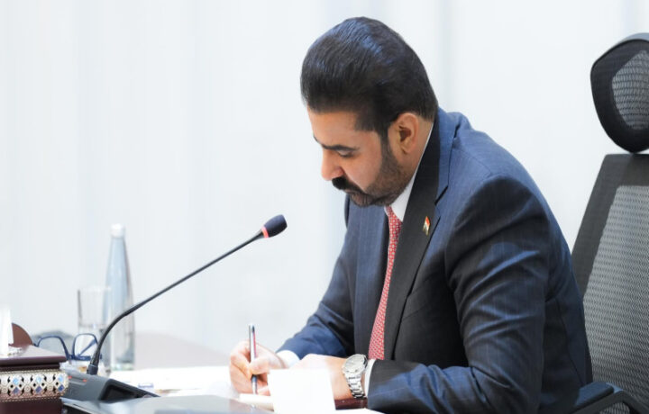 الزيدي يدعو المؤسسات الحكومية للاحتفاء بيوم السيادة العراقية
